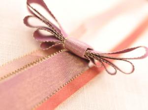 M1550蔥紗飾耳緞帶METALLIC PICOT RIBBON