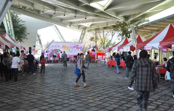 粉幸福愛市集1 花博公園爭艷館長廊